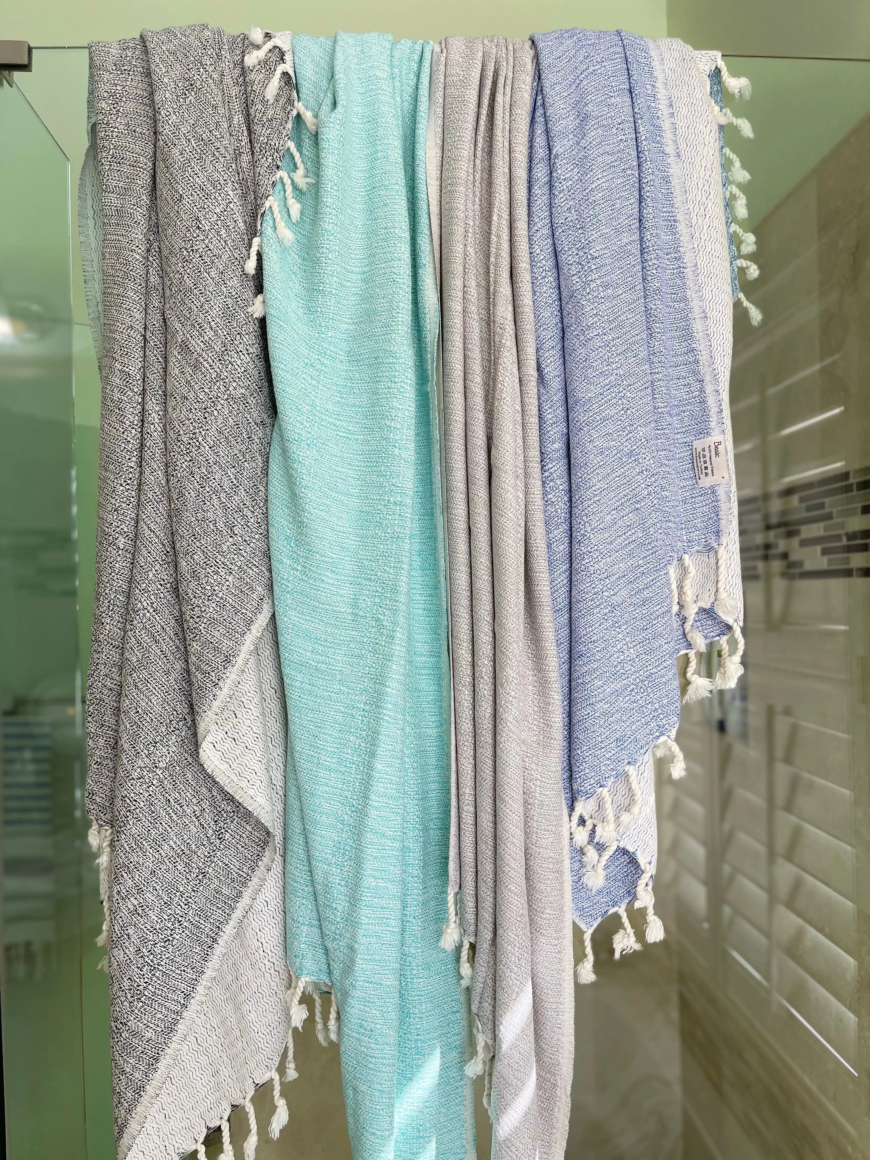 Santa Monica Soft Turkish Towel 40 Inch by 70 Inch Eco Friendly Quick Dry Bath and Beach Towel - Love Salve